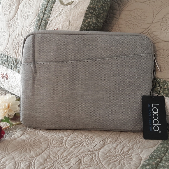 NEW WITH TAGS LACDO LAPTOP/ TABLET SLEEVE CASE - Picture 3 of 15